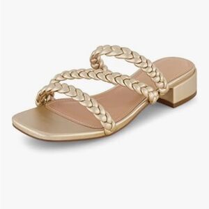 CUSHIONAIRE Women's Newton braided low block heel sandal size 8.5 Champaign